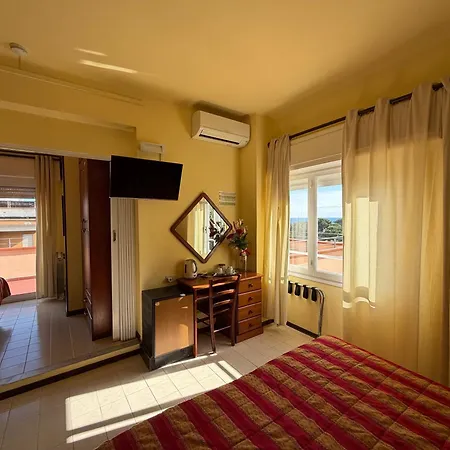 Hotell Nettuno 3*