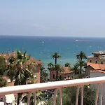 Nettuno Hotel 3*