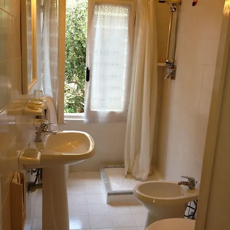 Nettuno Szálloda 3*