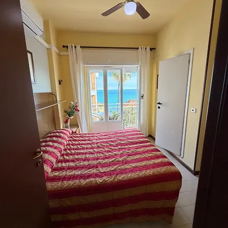 Nettuno Otel Diano Marina
