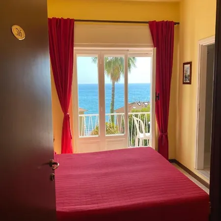 Szálloda Nettuno 3*