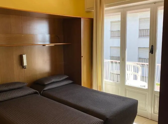 尼图诺酒店 迪亚诺马里纳